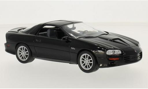 Diecast model cars Chevrolet Camaro SS black 2002 1/24 Welly