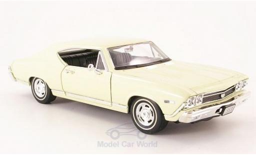 Diecast model cars Chevrolet Chevelle SS 396 beige 1968 1/24 Welly