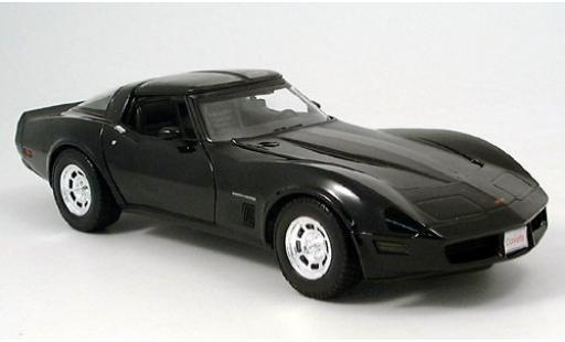 Diecast model cars Chevrolet Corvette Coupe black 1982 1/18 Welly