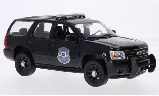 Diecast model cars Chevrolet Tahoe police General Motors Vehicles 2008 1/24 Welly