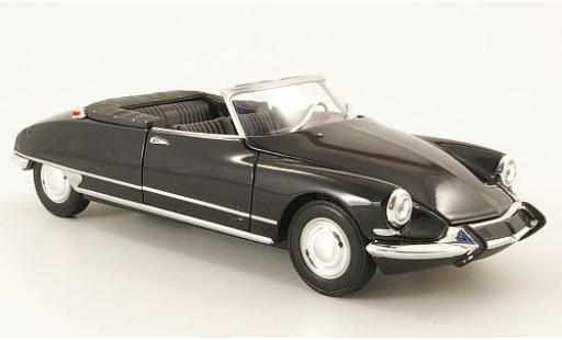 Diecast model cars Citroen DS Cabriolet 19 Convertible black open 1/24 Welly