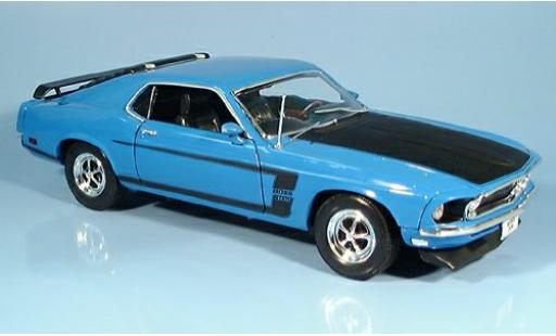 Diecast model cars Ford Mustang Hardtop blue 1969 1/18 Welly