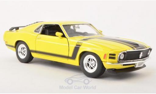 Diecast model cars Ford Mustang Boss 302 yellow 1970 without Vitrine 1/24 Welly