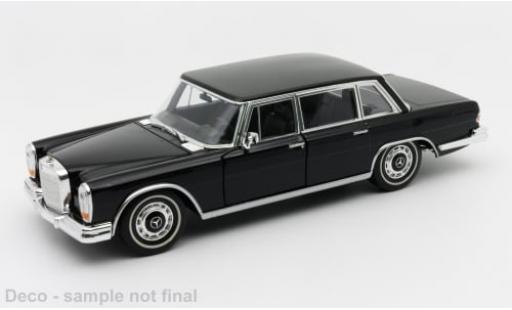 Diecast model cars Mercedes 600 Base black 1963 1/24 Welly
