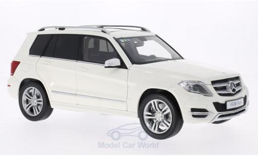 Diecast model cars Mercedes Classe GLK GTA Edition white 2013 1/18 Welly