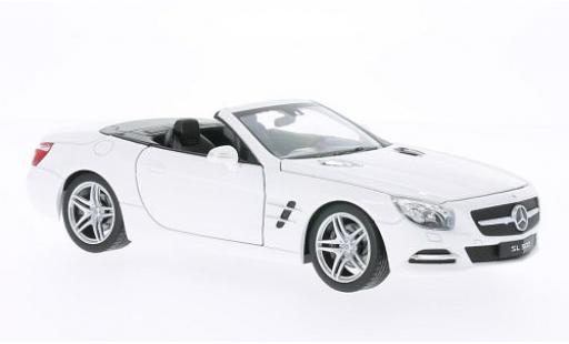 Diecast model cars Mercedes SL Base 500 (R231) white 2012 1/24 Welly