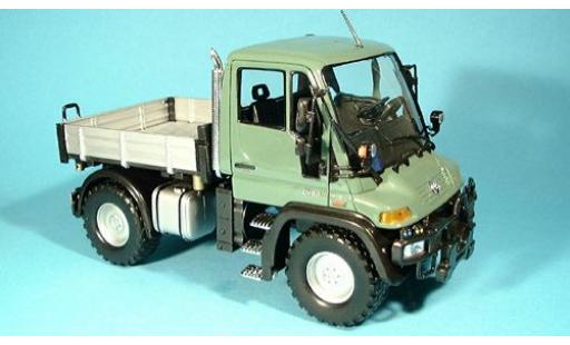 Diecast model cars Mercedes Unimog U300-U5023 U400 green 1/24 Welly