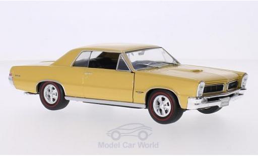 Diecast model cars Pontiac GTO 1965 metallic gold 1/24 Welly