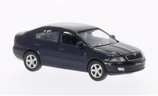 Diecast model cars Skoda Octavia Base blue 1/87 Welly