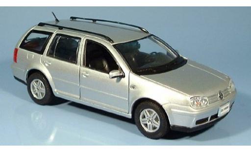 Diecast model cars Volkswagen Golf Variant silver 2001 1/24 Welly
