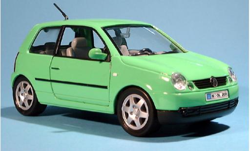 Diecast model cars Volkswagen Lupo Base green 1/24 Welly