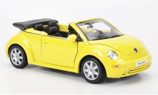 Diecast model cars Volkswagen New Beetle Cabriolet Convertible yellow 2006 1/24 Welly