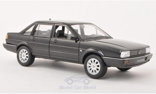 Diecast model cars Volkswagen Santana Base black 1/24 Welly