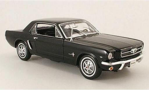 Diecast model cars Ford Mustang Hardtop Coupe black 1964 1/18 Welly