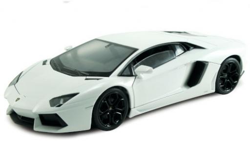 Diecast model cars Lamborghini Aventador LP 700-4 white 1/24 Welly