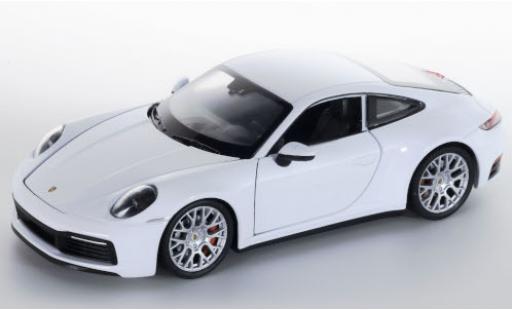 Diecast model cars Porsche 911 4S Carrera white 2019 1/24 Welly