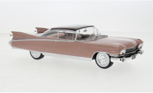 Diecast model cars Cadillac Eldorado Coupe Seville metallise pink 1959 1/24 WhiteBox