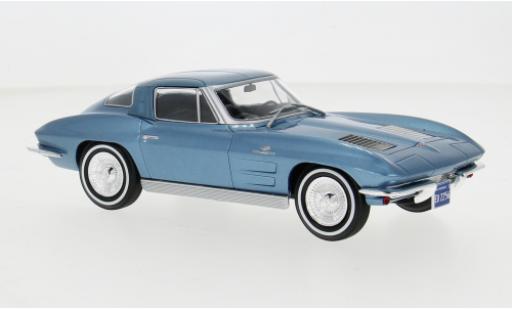 Diecast model cars Chevrolet Corvette Stingray (C2) metallise blue 1963 1/24 WhiteBox