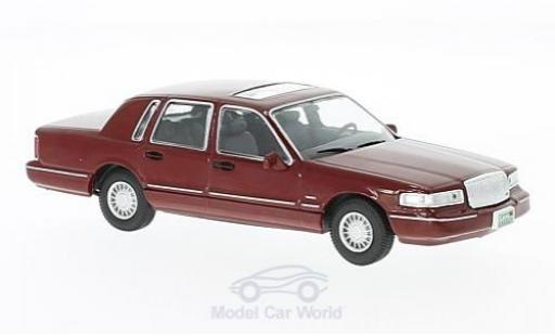 Diecast model cars Lincoln Town Car Base red 1996 1/43 WhiteBox