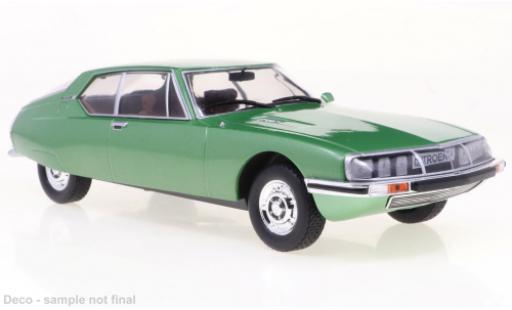 Diecast model cars Citroen SM Coupe metallise green 1970 1/24 WhiteBox