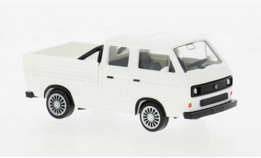 Diecast model cars Volkswagen T3 A Doppelkabine white 1979 1/87 Wiking