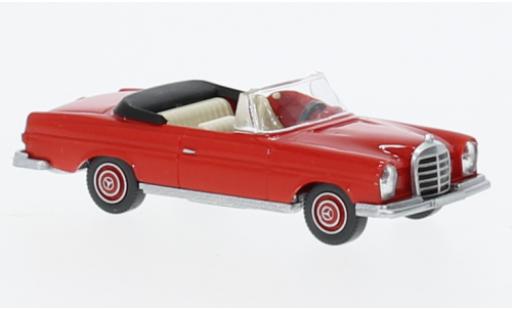 Diecast model cars Mercedes 280 Cabriolet SE (W111) red 1968 1/87 Wiking